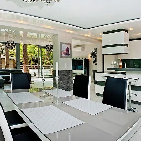 Bursztynowa Zatoka Blueapart Апартаменты *