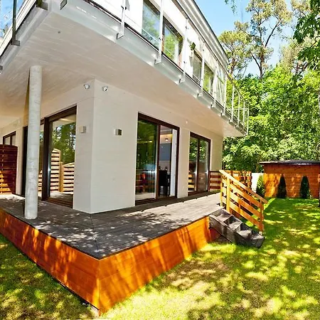 Bursztynowa Zatoka Blueapart Апартаменты *